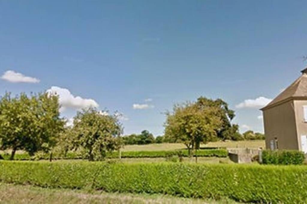 Gite Spacieux Et Chaleureux Sainte-Mere-Eglise Bagian luar foto